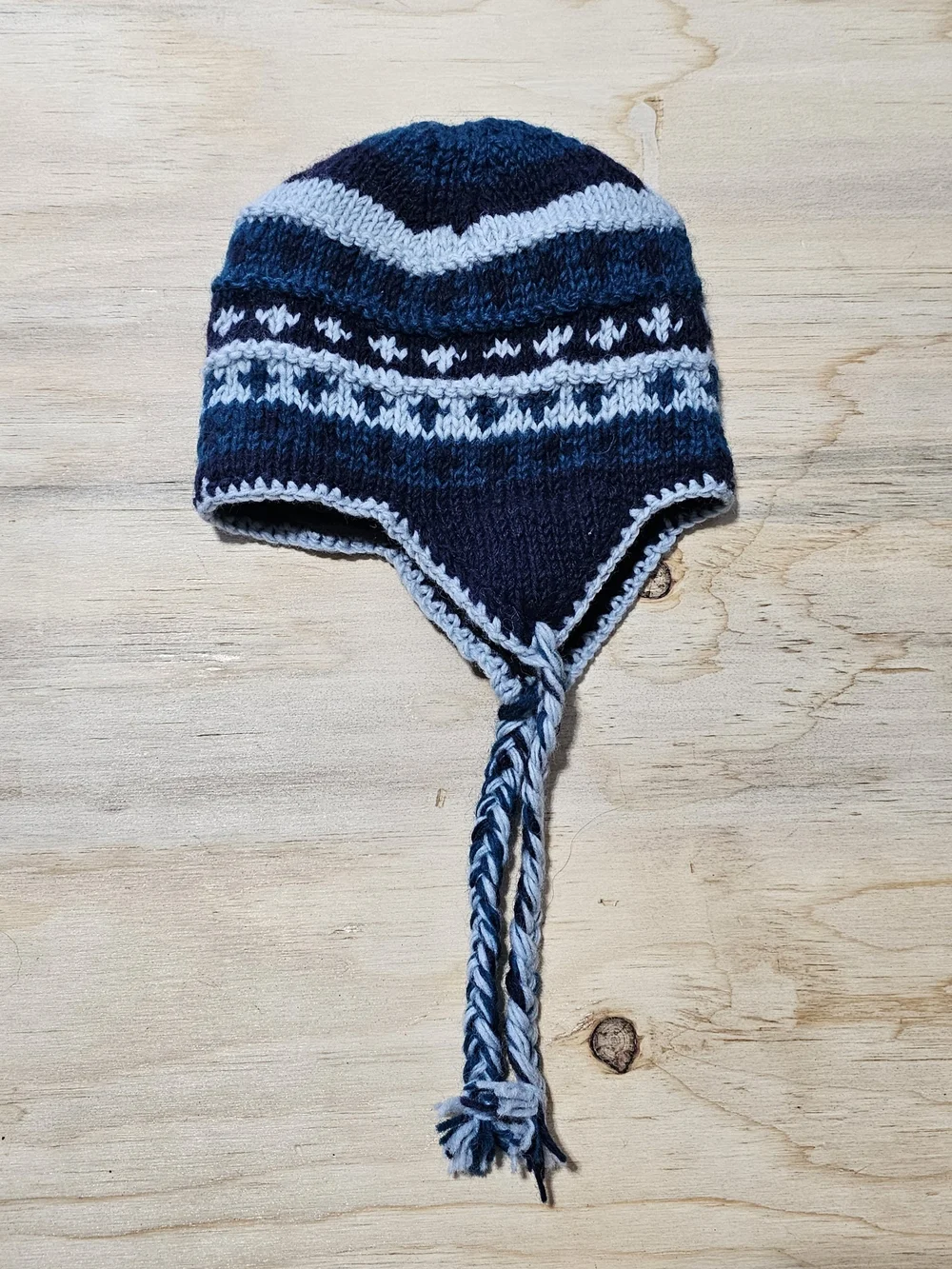 Katmando Wool hand-knitted Himalayan Sherpa-style Winter hat Outdoor Skiing Blue
